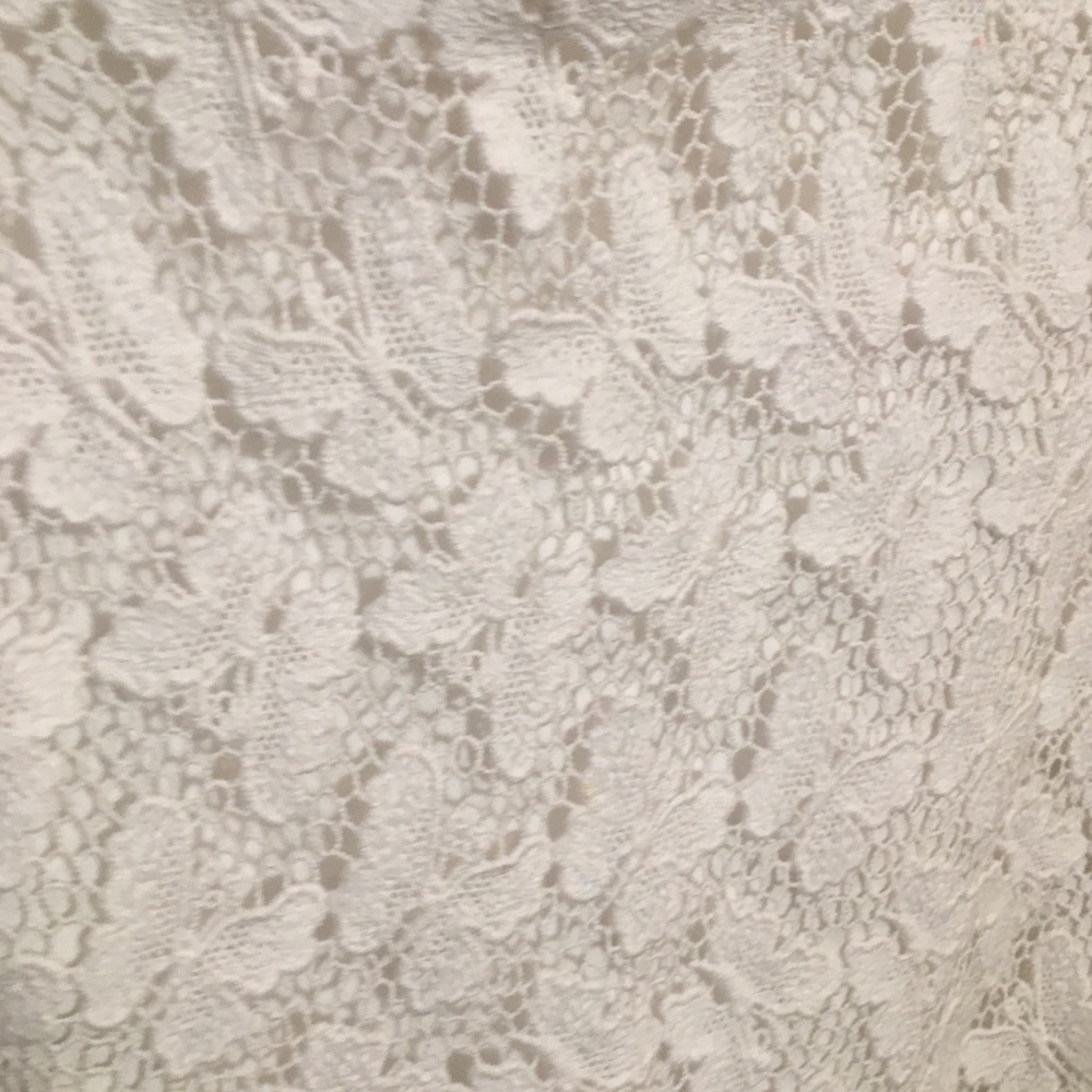 Lily white papillon white butterfly dress size 4